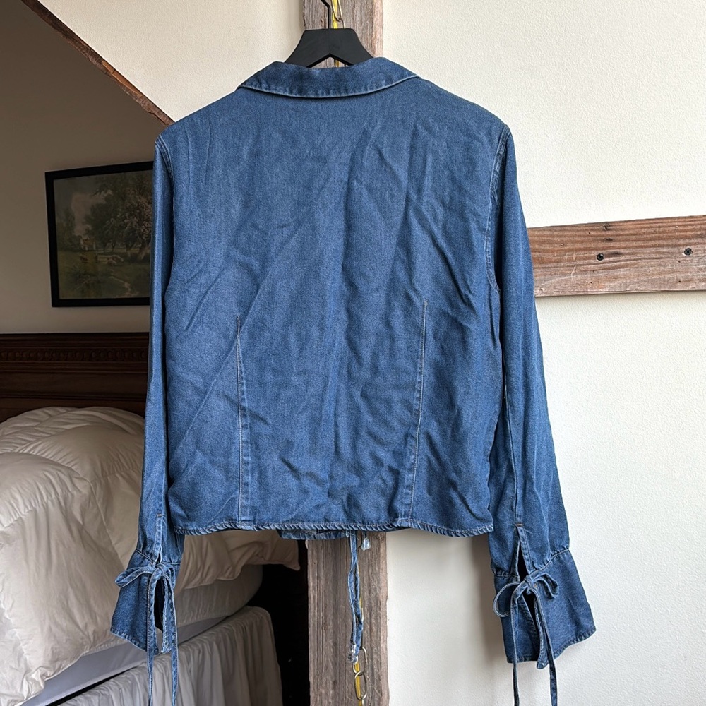 ONLY Tie Front Denim Shirt - Picture 7 of 9